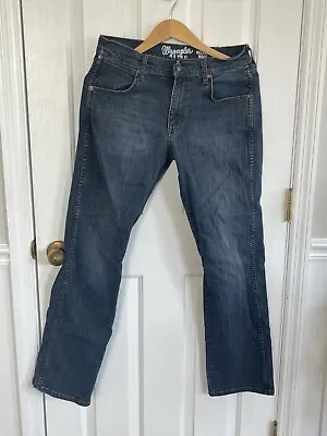 Wrangler Retro Relaxed Fit Mens Size 31X32 Zip Fly Bootcut Denim Jeans • $23