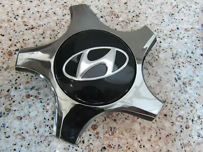 2012-2015 Hyundai Veloster  Center Cap OEM 52960 2V300 • $11.65