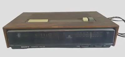 SONY Digimatic Flip Clock FM-AM Radio TFM-C770W Wood Grain Case Vintage Works • $60