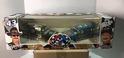 $21.99 • Buy Richard Petty & Dale Earnhardt 7 Time Champions Suburban 1/25 Brookfield Set