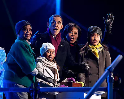 Barack Obama & Family React To Lighting Of Christmas Tree - 8x10 Photo (cc-155) • $8.87