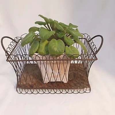 VINTAGE Iron 6.5 Tall Metal Plant Stand Flower Pot Potted Holder FRENCH COTTAGE  • $45