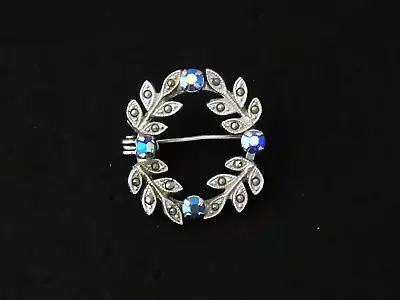 £2.45 • Buy VINTAGE Pretty Silvertone, Marcasite & Blue A/B Rhinestone Garland/Wreath BROOCH