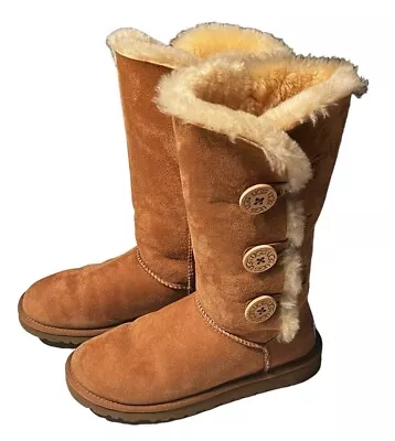 UGG Bailey Suede Sheepskin Button Triplet Water-Repellent Boots Size 6 Chestnut • £58.39