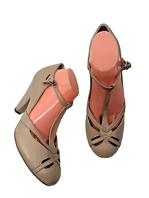 Ellie Bettie Page Womens Size 10 T-Strap Cone Heel Closed Toe Shoes • $39.99