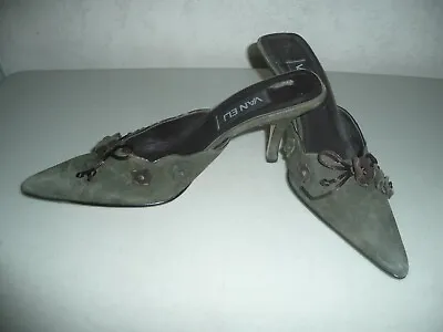 Vaneli Leather Suede Pointed Toe 3  High Heel Slides Mules Dark Olive Green 7.5n • $24.57