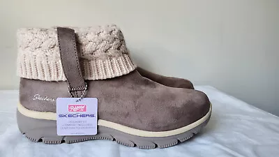 SKECHERS Easy Going Cozy Weather Relaxed Boots Women's Size 11 NEW • $39