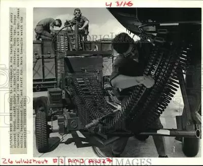 1985 Press Photo Army Sergeants Load Ammunition Aboard A-10 Weapon - Nom06228 • $19.99