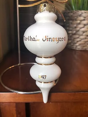 Martha's Vineyard Vintage 1997 Ivory & Gold Porcelain Finial Christmas Ornament • £9.63