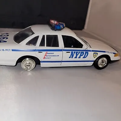 Motor Max NYPD Die-Cast Ford Crown Victoria Car Series 76102 1:24 Scale (FLAW) • $9