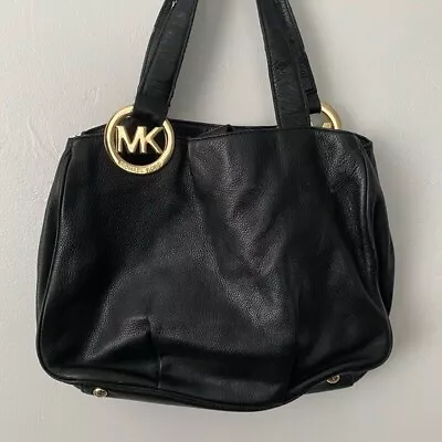 Michael Kors Black Fulton Leather Shoulder Bag • $59