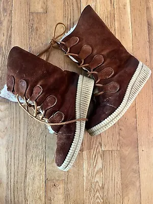 Vintage Brown Suede Leather Faux Fur Boots Sherpa Lined USA Womens 9 Eskimo • $34.99