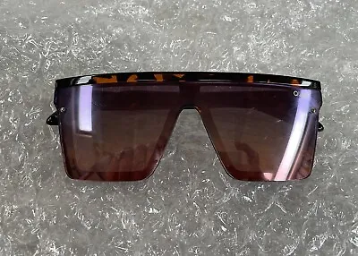 QUAY HINDSIGHT 125 Sunglasses • $45