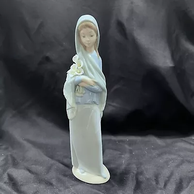 LLADRO DAISA LADY WITH CALA LILIES Hand Made In Spain Porcelain Figurine Vinage • $58