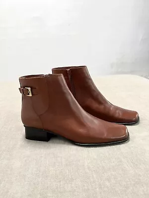 Villager Liz Claiborne Marinette Brown Leather Ankle Boots Low Heel Zip Sz 7.5 • $26.99
