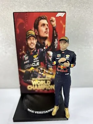 Figure 1/18 Max Verstappen Red Bull 2023 3x World Champion Formula 1 + Podium • $130.25