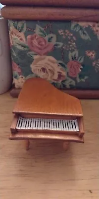 Miniature Dollhouse Baby Grand Piano Doll House Excellent Condition  • $15