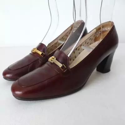 SALVATORE FERRAGAMO Boutique Vintage Shoes Leather Pumps Size 7.5C Made In Italy • $285