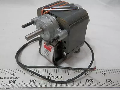 (1) NEW Dayton 4M076 C-frame Motor 1/4  Shaft 3000 Rpm CW 120 Volt 1/40 Hp • $61.90