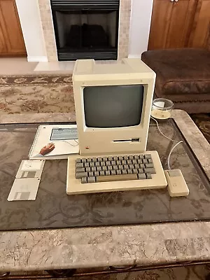 Apple Macintosh 512k Personal Computer (NO POWER SUPPLY) W/ Carrying Case • $450