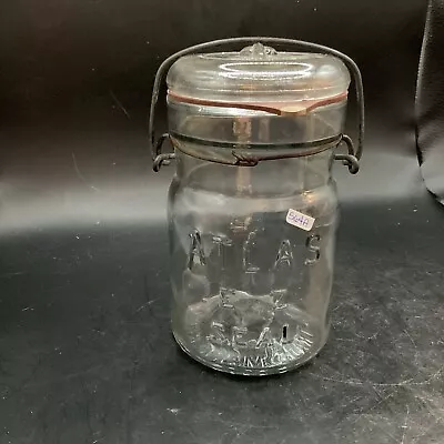 VINTAGE ATLAS E-Z SEAL MASON JAR WITH GLASS LID Uranium/Manganese Glow.    564a • $30