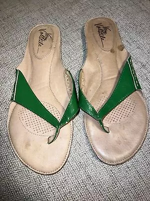 Women’s Green Very Volatile Sandals • $5