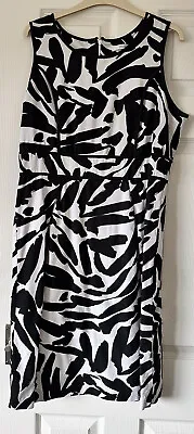 Marks & Spencer Size 16 Ladies Dress Beautiful Summer  • £4.99