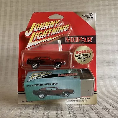 Johnny Lightning Mopar 1971 Plymouth Hemi Cuda With Collectible Storage Tin • $8.97