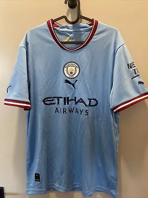 Manchester City Men’s Large Jersey • $20