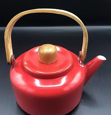 Vintage Red Enamel Tea Pot • $10