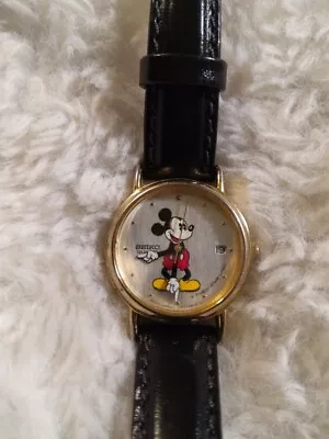 Disney Seiko Mickey Mouse Watch Vintage Gold Tone  Date Leather Band 294977 • $69.99