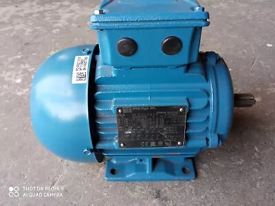 WEG W22 3 Phase Electric Motor 0.75Kw 1HP 4Pole 1410 Rpm DamagedNO WOODRUFF KEY  • £55