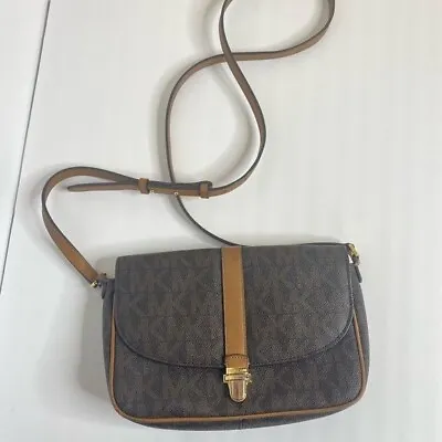 Michael Kors Charlton Crossbody • $53.10