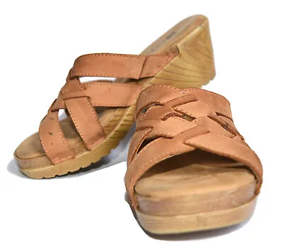 $18.36 • Buy White Mountain Leather Wedge Slipper Comfort Sandals Womens Shoes Size 5M