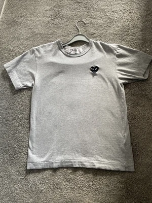 £20 • Buy Comme Des Garcons Play T Shirt Size S