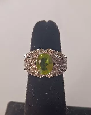 HSN Victoria Wieck Peridot & White Zircon Ring Never Worn Size 5 (#344) • $45.99