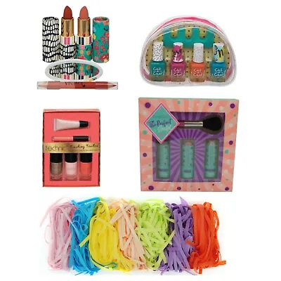 Makeup Gift Set Lipstick Spaghetti Bath WashBronzing Sculpt & Nail Polish Set • £8.23