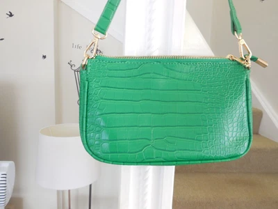 $6 • Buy Sports Girl Small Green Bag