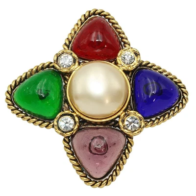 CHANEL Gold-tone Gripoix Faux Pearls Cross Rhombus Pin Brooch Vintage Z1454 • $2080