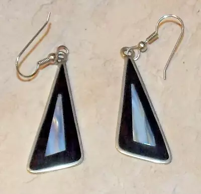 Mexico Shell Onyx Inlay Triangle Silver Metal Dangle Earrings Jewelry • $2.99