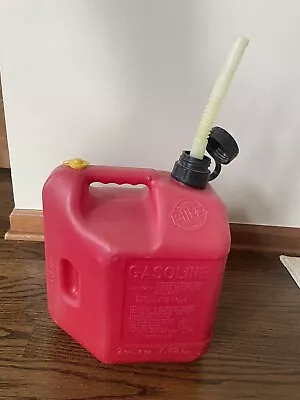 Blitz 2 Gallon + 8oz Vented Gas Fuel Can With Flex Spout 11810 USA • $17.99