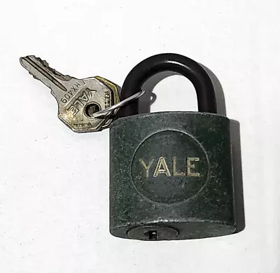 Vintage Yale Padlock Green With  Keys • $6.50