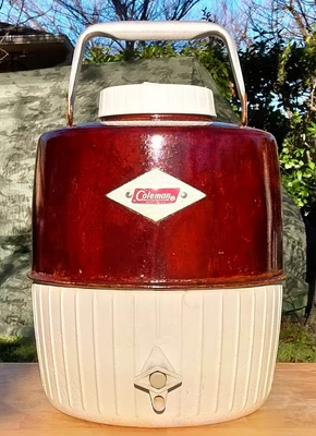 Vintage Coleman Sno-Lite Rustic 2 Gallon Water Jug Cooler • $19.99