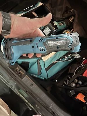 Makita MT01 12V Max CXT® Lithium-Ion Cordless Oscillating Multi-Tool Tool Only • $65