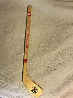 1997 Stanley Cup - Detroit Red Wings Souvenir Mini 24  Wooden Hockey Stick • $18