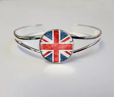 Union Jack On A Silver Plated Bracelet Bangle Costume Jewellery Ladies Gift L94 • £8.99