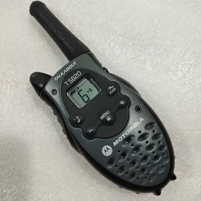 Motorola Walkie Talkie 2 Way Radio Talkabout T5620 Uses AA Batteries TESTED  • $9.99