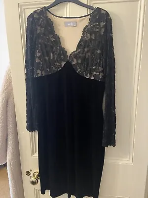 Wallis Velvet And Lace Dress Size 16 • £4.99