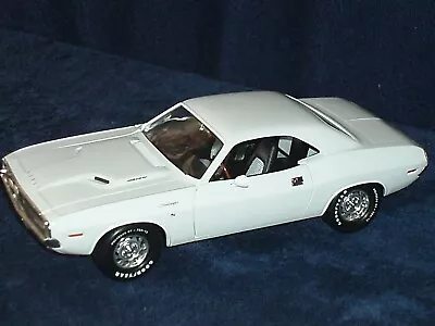   Vanishing Point  Ertl 1970 Dodge Challenger R/t White 1/18 Vhtf • $129.99