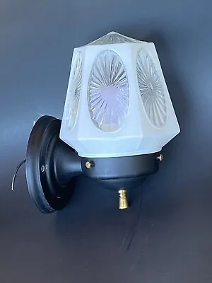 1 Vintage Art Deco Star White Glass Wall Sconce Outdoor Indoor Light Fixture • $29.90